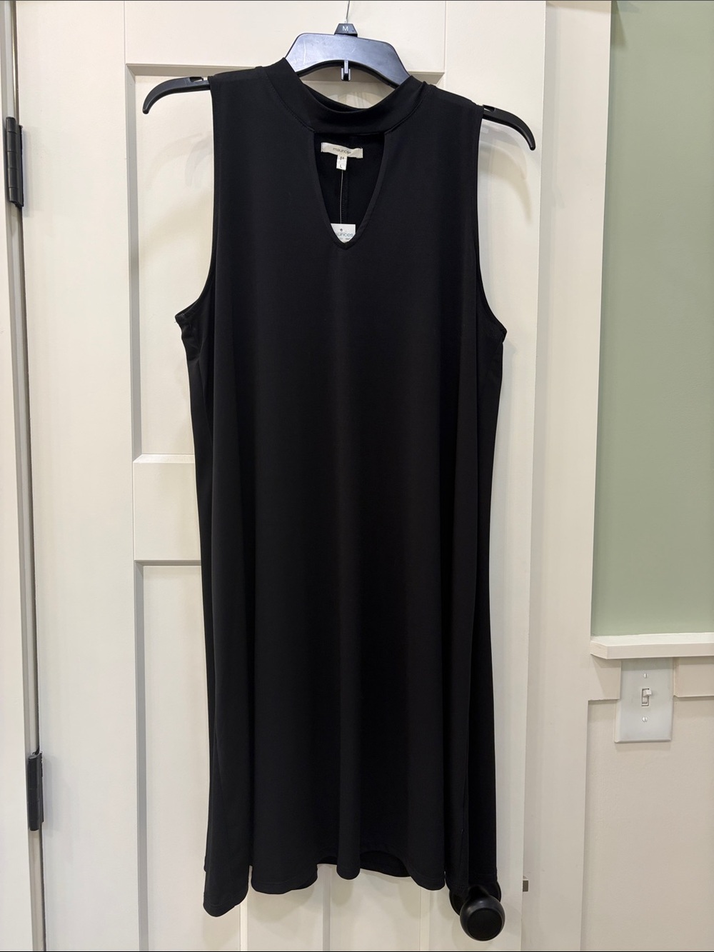 Maurices Black Sleeveless V-Notch Shift Dress
